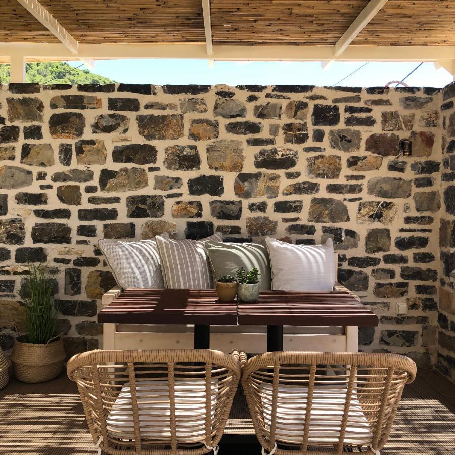 Helen Hotel Poros Town Екстер'єр фото