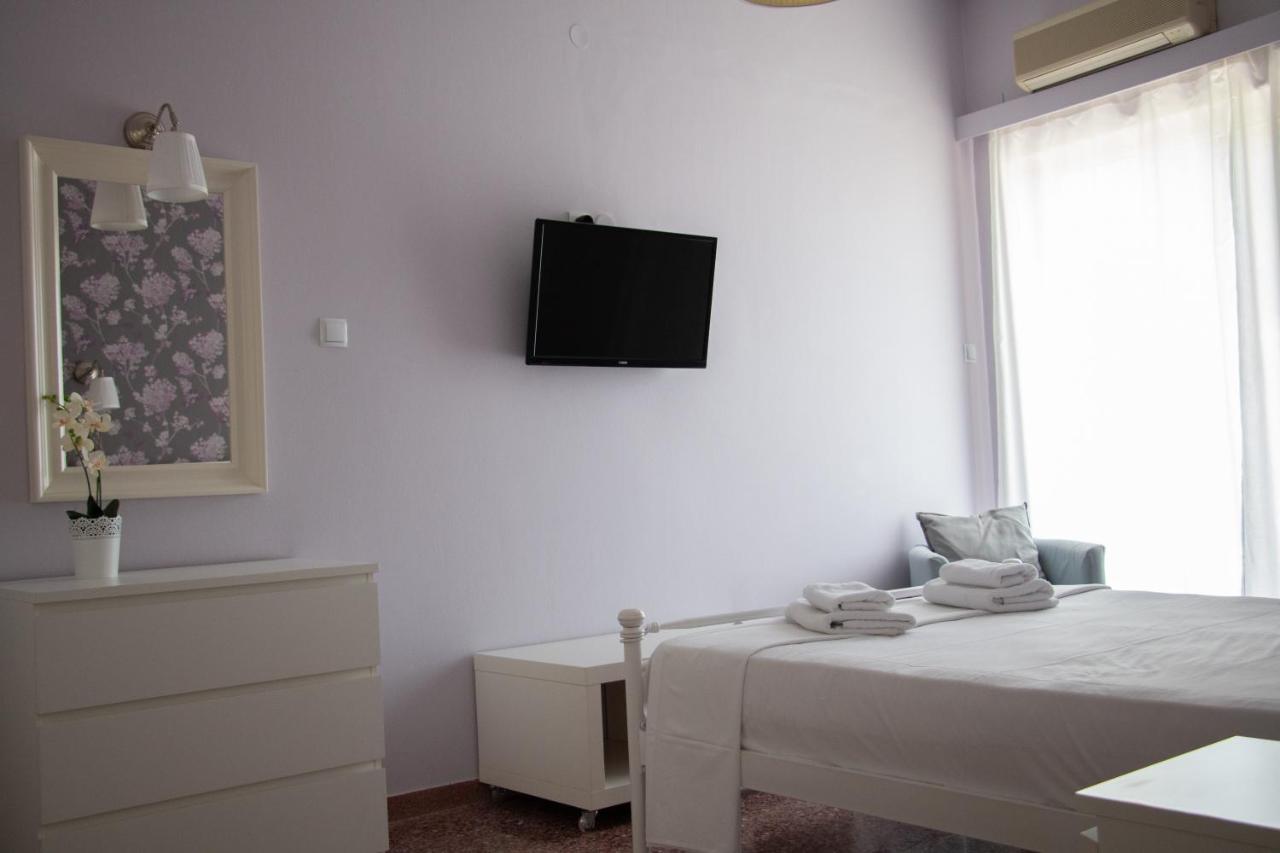 Helen Hotel Poros Town Екстер'єр фото